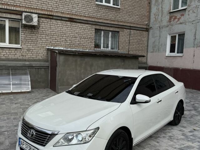 Білий Тойота Камрі, об'ємом двигуна 2.5 л та пробігом 185 тис. км за 14000 $, фото 5 на Automoto.ua