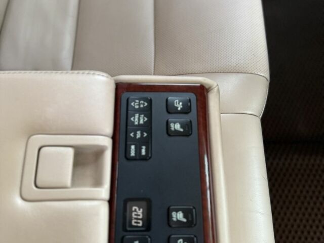 Білий Тойота Камрі, об'ємом двигуна 2.5 л та пробігом 185 тис. км за 14000 $, фото 13 на Automoto.ua