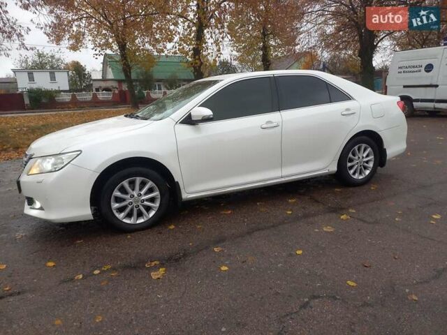 Білий Тойота Камрі, об'ємом двигуна 2.5 л та пробігом 280 тис. км за 12000 $, фото 6 на Automoto.ua