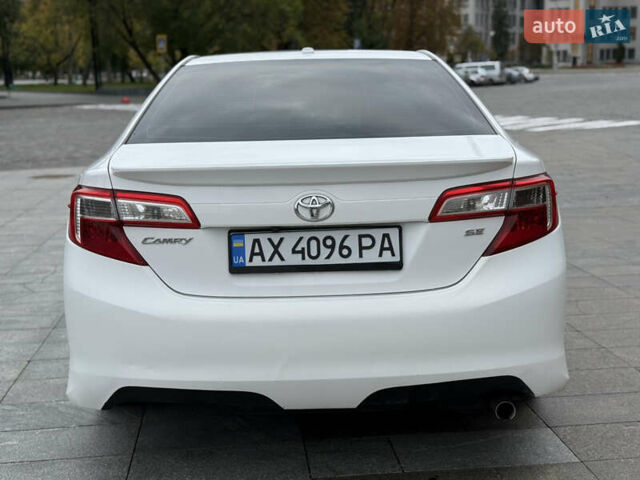 Білий Тойота Камрі, об'ємом двигуна 2.5 л та пробігом 180 тис. км за 10800 $, фото 10 на Automoto.ua