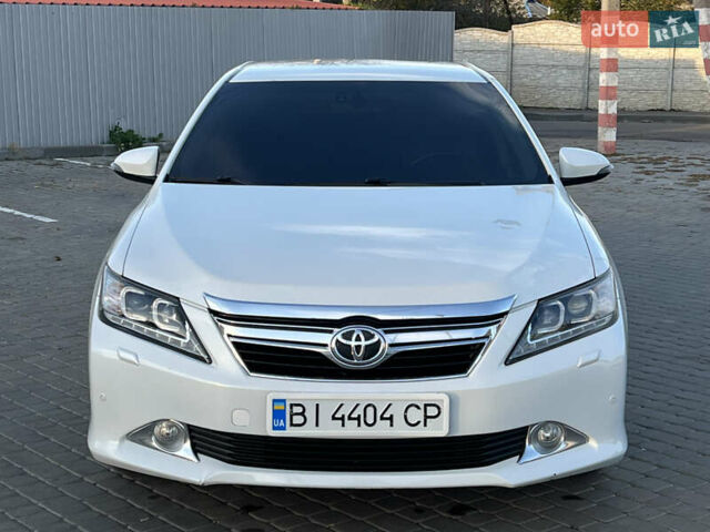 Тойота Камри 2012 в Козельщине на Automoto.ua Белый Тойота Камри, объемом двигателя 2.5 л и пробегом 182 тыс. км за 14000 $, фото 22 на Automoto.ua