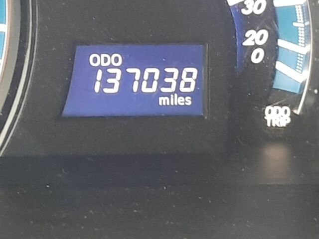 Белый Тойота Камри, объемом двигателя 2.5 л и пробегом 220 тыс. км за 14500 $, фото 4 на Automoto.ua