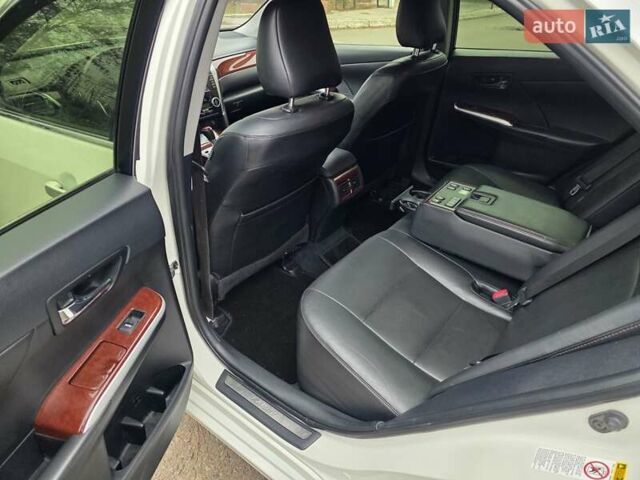 Белый Тойота Камри, объемом двигателя 2.49 л и пробегом 158 тыс. км за 13999 $, фото 11 на Automoto.ua