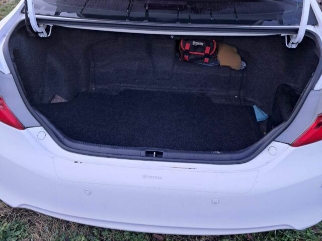 Белый Тойота Камри, объемом двигателя 2.5 л и пробегом 220 тыс. км за 14500 $, фото 7 на Automoto.ua