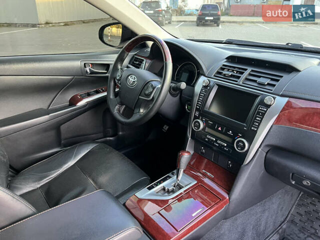 Тойота Камри 2012 в Козельщине на Automoto.ua Белый Тойота Камри, объемом двигателя 2.5 л и пробегом 182 тыс. км за 14000 $, фото 85 на Automoto.ua