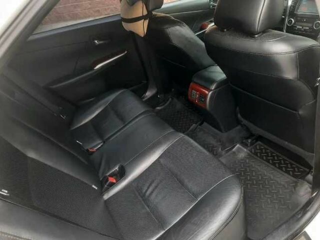 Белый Тойота Камри, объемом двигателя 2.5 л и пробегом 114 тыс. км за 6300 $, фото 13 на Automoto.ua