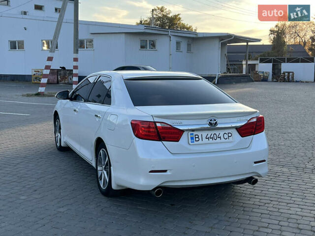 Тойота Камри 2012 в Козельщине на Automoto.ua Белый Тойота Камри, объемом двигателя 2.5 л и пробегом 182 тыс. км за 14000 $, фото 10 на Automoto.ua