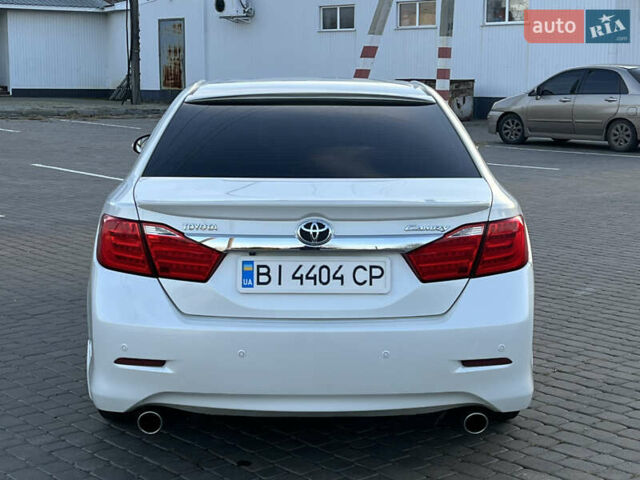 Тойота Камри 2012 в Козельщине на Automoto.ua Белый Тойота Камри, объемом двигателя 2.5 л и пробегом 182 тыс. км за 14000 $, фото 25 на Automoto.ua