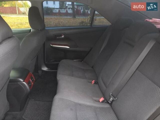 Білий Тойота Камрі, об'ємом двигуна 2.5 л та пробігом 280 тис. км за 12000 $, фото 10 на Automoto.ua