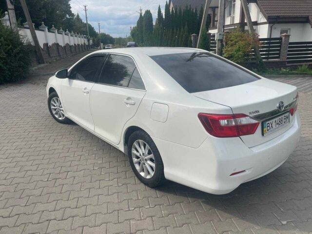 Білий Тойота Камрі, об'ємом двигуна 2.5 л та пробігом 252 тис. км за 12495 $, фото 9 на Automoto.ua
