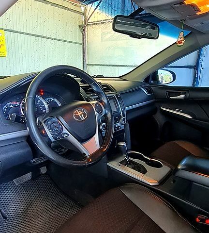 Білий Тойота Камрі, об'ємом двигуна 2.5 л та пробігом 107 тис. км за 12500 $, фото 5 на Automoto.ua