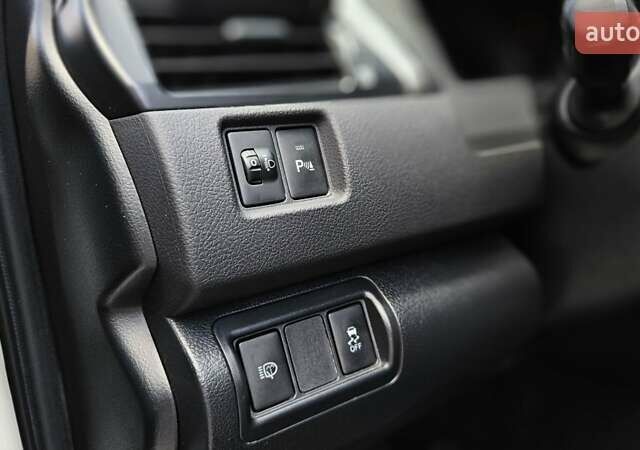 Белый Тойота Камри, объемом двигателя 2.49 л и пробегом 100 тыс. км за 15699 $, фото 23 на Automoto.ua