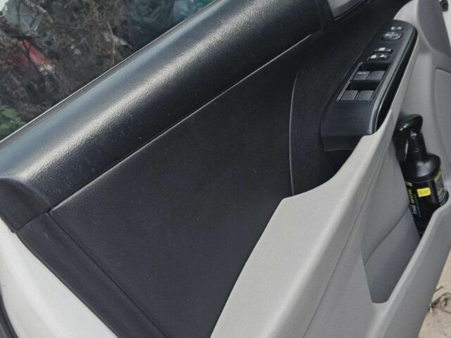 Тойота Камрі 2013 у Запоріжжя на Automoto.ua Білий Тойота Камрі, об'ємом двигуна 2.5 л та пробігом 190 тис. км за 10500 $, фото 8 на Automoto.ua