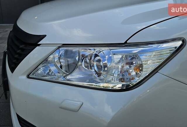 Белый Тойота Камри, объемом двигателя 2.49 л и пробегом 100 тыс. км за 15699 $, фото 6 на Automoto.ua