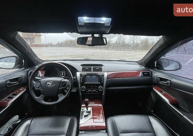 Белый Тойота Камри, объемом двигателя 2.5 л и пробегом 205 тыс. км за 14500 $, фото 7 на Automoto.ua