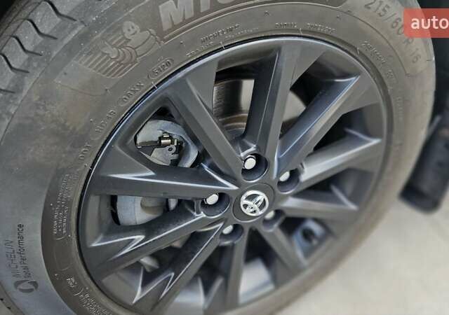 Белый Тойота Камри, объемом двигателя 2.49 л и пробегом 100 тыс. км за 15699 $, фото 25 на Automoto.ua