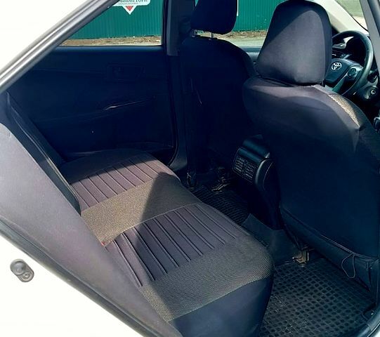 Білий Тойота Камрі, об'ємом двигуна 2.5 л та пробігом 200 тис. км за 8500 $, фото 6 на Automoto.ua