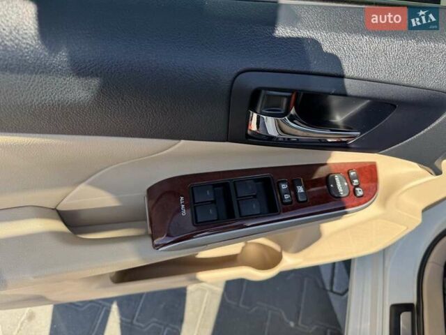 Белый Тойота Камри, объемом двигателя 2.5 л и пробегом 135 тыс. км за 16600 $, фото 14 на Automoto.ua