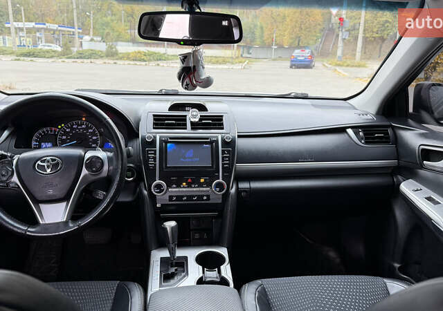 Білий Тойота Камрі, об'ємом двигуна 2.5 л та пробігом 192 тис. км за 12000 $, фото 11 на Automoto.ua