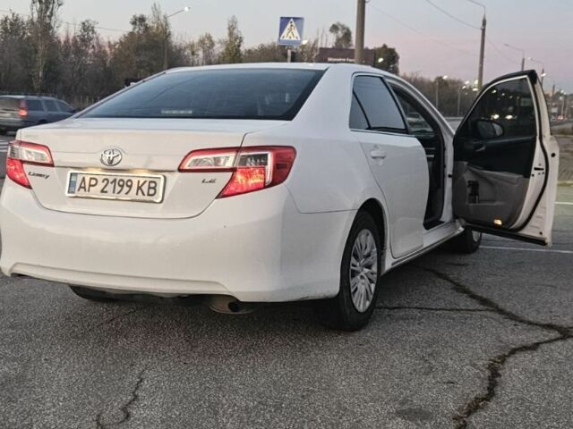 Тойота Камрі 2013 у Запоріжжя на Automoto.ua Білий Тойота Камрі, об'ємом двигуна 2.5 л та пробігом 190 тис. км за 10500 $, фото 21 на Automoto.ua