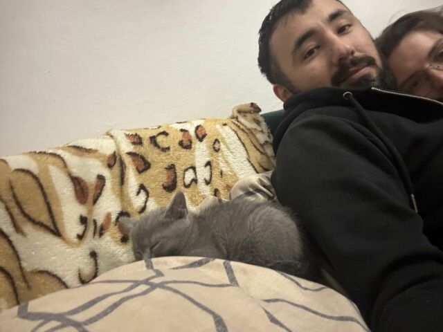 Белый Тойота Камри, объемом двигателя 2.5 л и пробегом 240 тыс. км за 9999 $, фото 2 на Automoto.ua