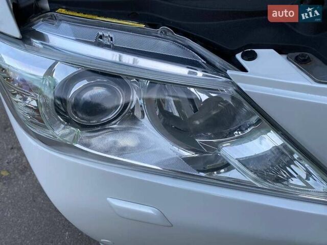 Белый Тойота Камри, объемом двигателя 2.5 л и пробегом 147 тыс. км за 15250 $, фото 103 на Automoto.ua