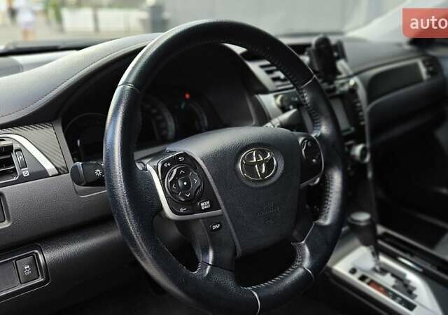 Белый Тойота Камри, объемом двигателя 2.49 л и пробегом 100 тыс. км за 15699 $, фото 15 на Automoto.ua