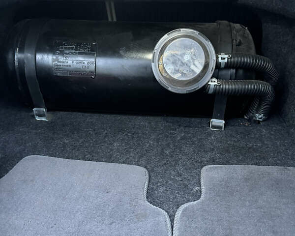 Белый Тойота Камри, объемом двигателя 2.5 л и пробегом 190 тыс. км за 13400 $, фото 11 на Automoto.ua