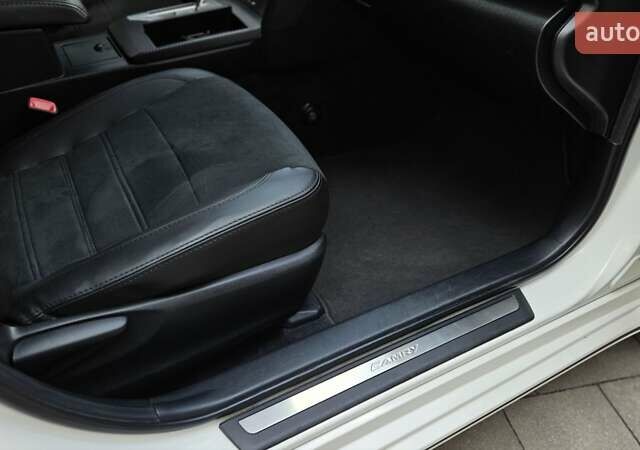 Белый Тойота Камри, объемом двигателя 2.49 л и пробегом 100 тыс. км за 15699 $, фото 13 на Automoto.ua