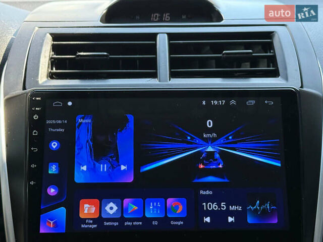 Белый Тойота Камри, объемом двигателя 2.49 л и пробегом 250 тыс. км за 10700 $, фото 57 на Automoto.ua