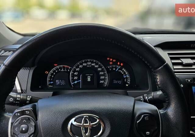 Белый Тойота Камри, объемом двигателя 2.49 л и пробегом 100 тыс. км за 15699 $, фото 24 на Automoto.ua