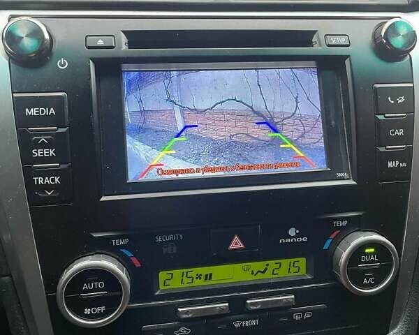 Белый Тойота Камри, объемом двигателя 2.49 л и пробегом 230 тыс. км за 12000 $, фото 11 на Automoto.ua