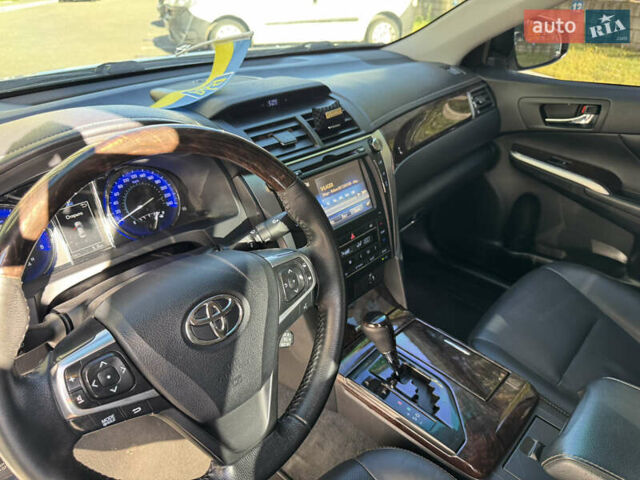 Белый Тойота Камри, объемом двигателя 2.49 л и пробегом 163 тыс. км за 18700 $, фото 7 на Automoto.ua