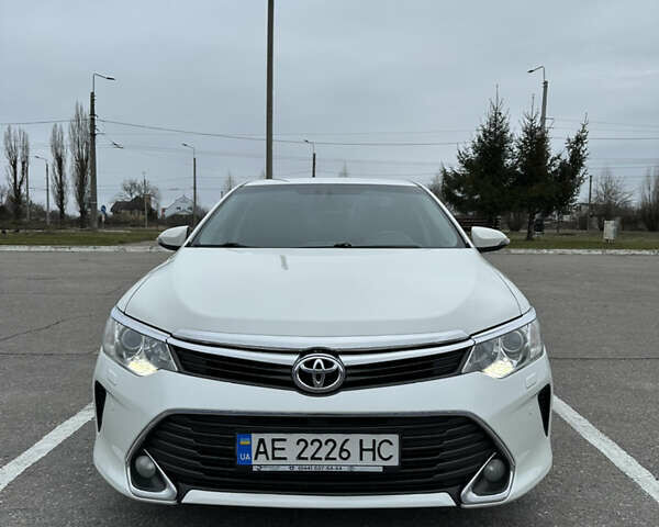 Белый Тойота Камри, объемом двигателя 2.49 л и пробегом 190 тыс. км за 16800 $, фото 15 на Automoto.ua
