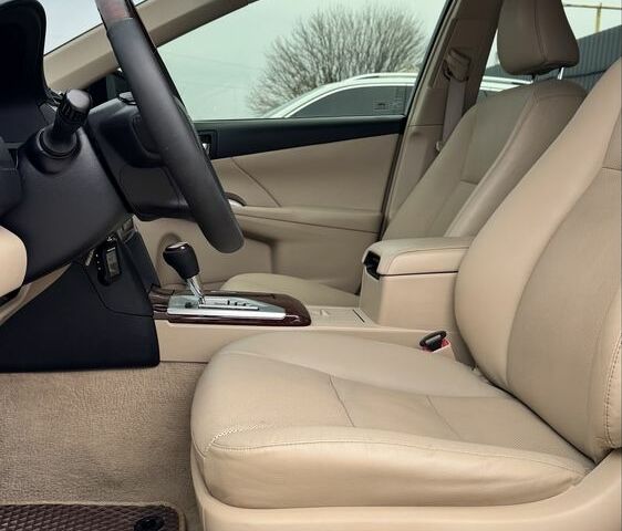 Білий Тойота Камрі, об'ємом двигуна 2.5 л та пробігом 187 тис. км за 14300 $, фото 11 на Automoto.ua