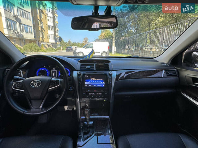 Белый Тойота Камри, объемом двигателя 2.49 л и пробегом 163 тыс. км за 18700 $, фото 10 на Automoto.ua