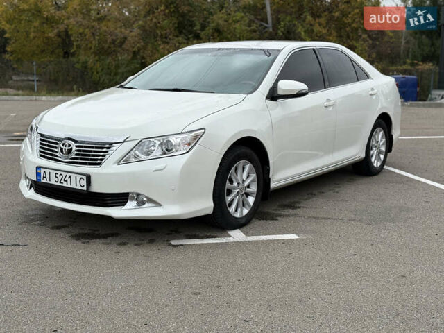 Білий Тойота Камрі, об'ємом двигуна 2.49 л та пробігом 250 тис. км за 13000 $, фото 7 на Automoto.ua