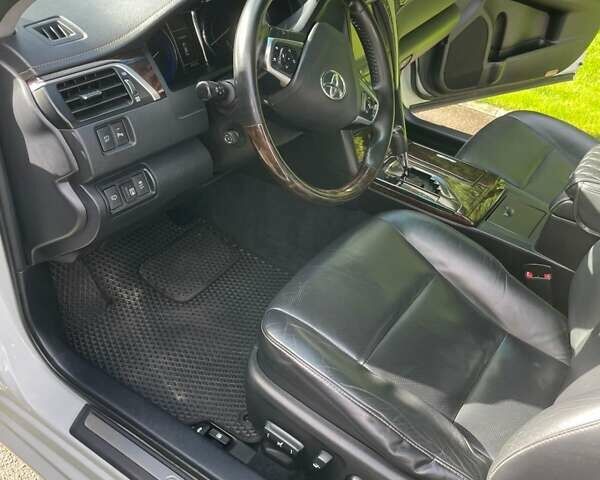 Білий Тойота Камрі, об'ємом двигуна 2.49 л та пробігом 152 тис. км за 17500 $, фото 11 на Automoto.ua