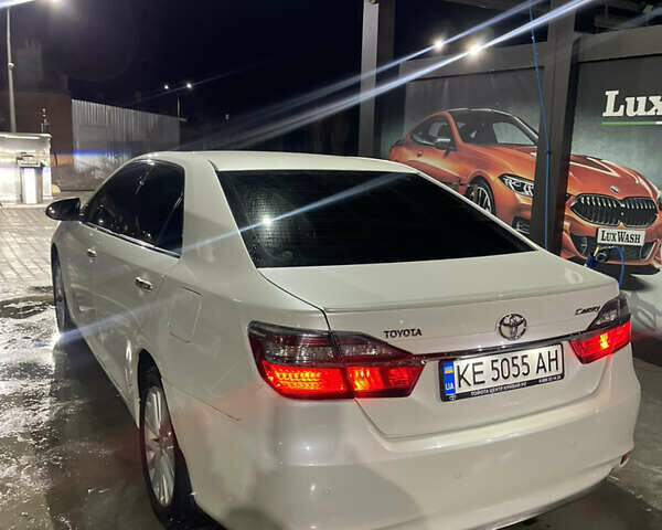 Белый Тойота Камри, объемом двигателя 2.49 л и пробегом 190 тыс. км за 16999 $, фото 44 на Automoto.ua