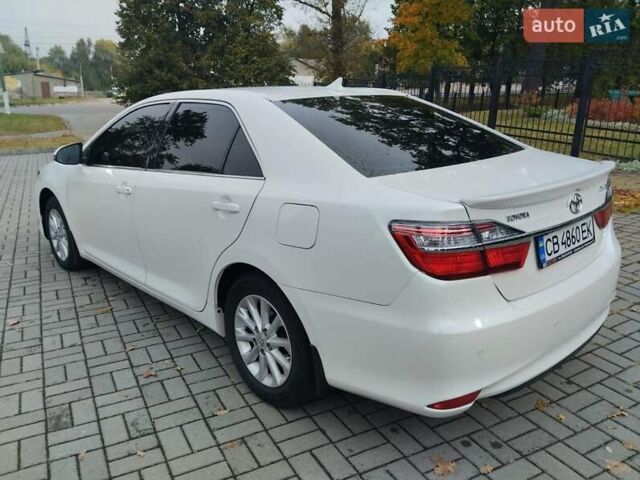 Белый Тойота Камри, объемом двигателя 2.49 л и пробегом 175 тыс. км за 13800 $, фото 6 на Automoto.ua