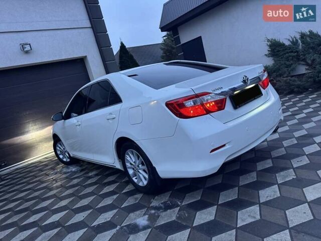 Білий Тойота Камрі, об'ємом двигуна 2.49 л та пробігом 155 тис. км за 14500 $, фото 19 на Automoto.ua