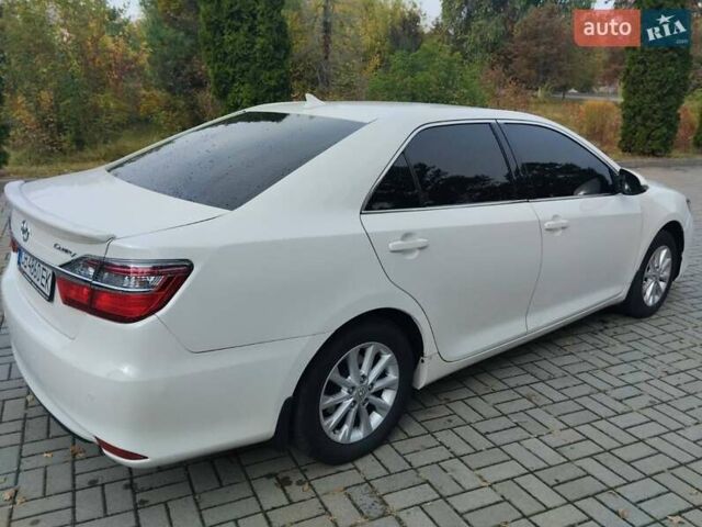 Белый Тойота Камри, объемом двигателя 2.49 л и пробегом 175 тыс. км за 13800 $, фото 9 на Automoto.ua