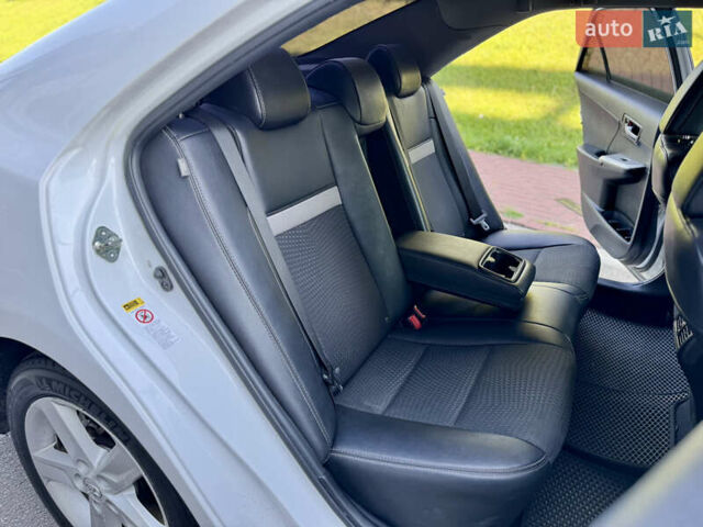 Білий Тойота Камрі, об'ємом двигуна 2.5 л та пробігом 247 тис. км за 10650 $, фото 28 на Automoto.ua