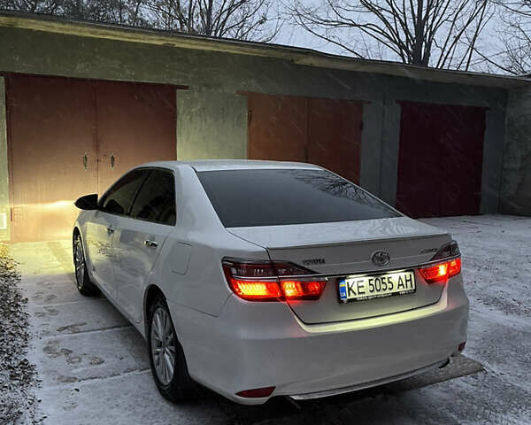 Белый Тойота Камри, объемом двигателя 2.49 л и пробегом 190 тыс. км за 16999 $, фото 51 на Automoto.ua