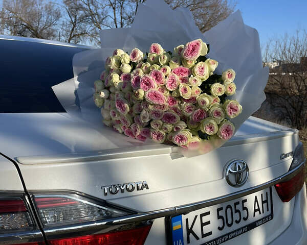 Белый Тойота Камри, объемом двигателя 2.49 л и пробегом 190 тыс. км за 16999 $, фото 29 на Automoto.ua