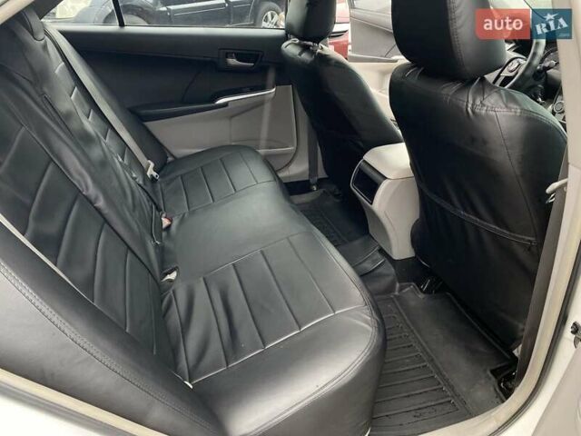 Білий Тойота Камрі, об'ємом двигуна 2.49 л та пробігом 252 тис. км за 8990 $, фото 8 на Automoto.ua