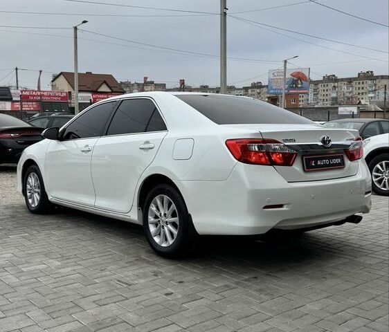 Білий Тойота Камрі, об'ємом двигуна 2.5 л та пробігом 187 тис. км за 14300 $, фото 6 на Automoto.ua