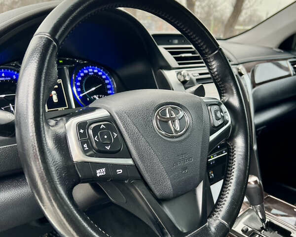 Белый Тойота Камри, объемом двигателя 2.49 л и пробегом 230 тыс. км за 14800 $, фото 14 на Automoto.ua