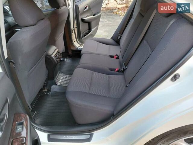 Белый Тойота Камри, объемом двигателя 2.5 л и пробегом 137 тыс. км за 16800 $, фото 27 на Automoto.ua