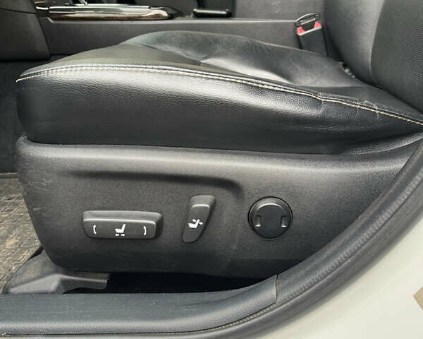 Білий Тойота Камрі, об'ємом двигуна 2.49 л та пробігом 240 тис. км за 15333 $, фото 25 на Automoto.ua